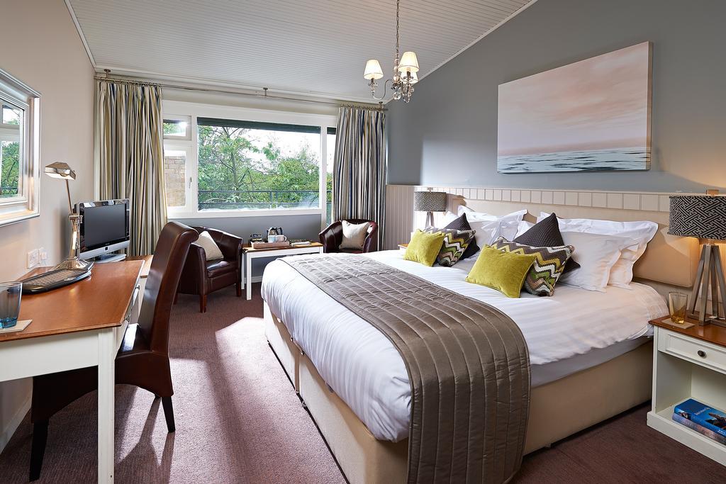 Potters Heron Hotel Romsey Extérieur photo