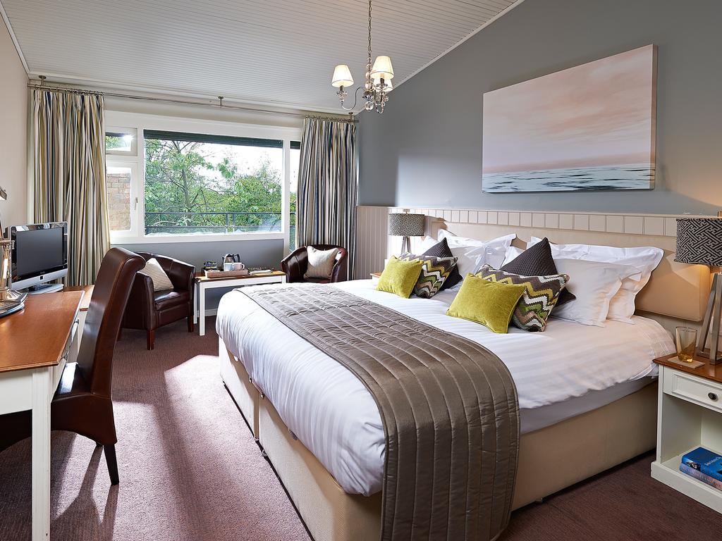 Potters Heron Hotel Romsey Extérieur photo