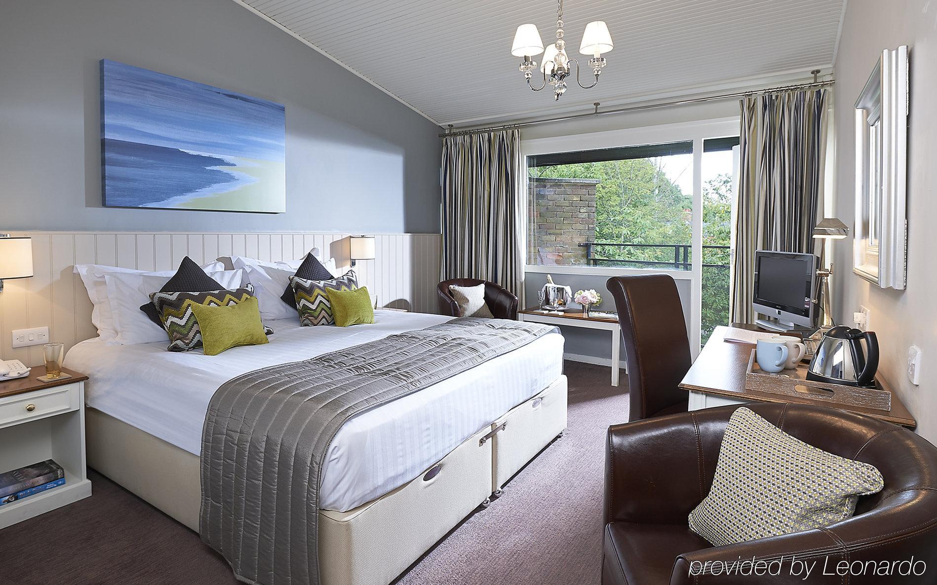 Potters Heron Hotel Romsey Extérieur photo