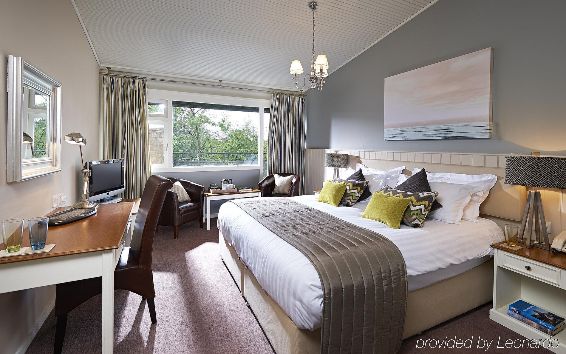 Potters Heron Hotel Romsey Extérieur photo